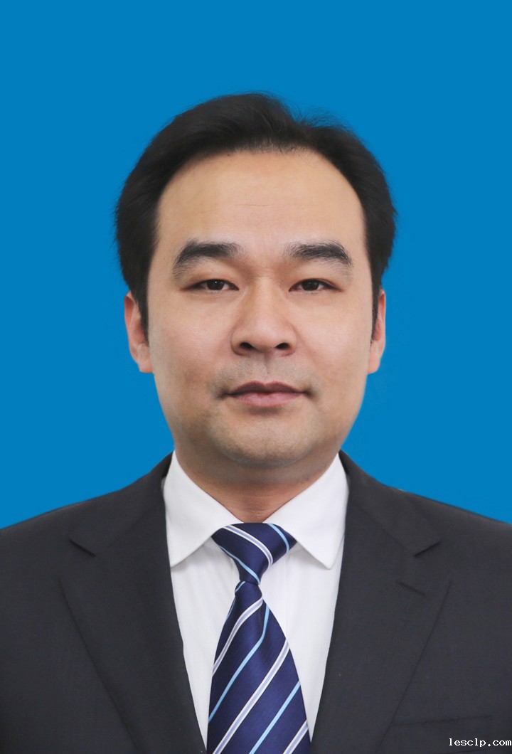 蓝底两寸2.jpg